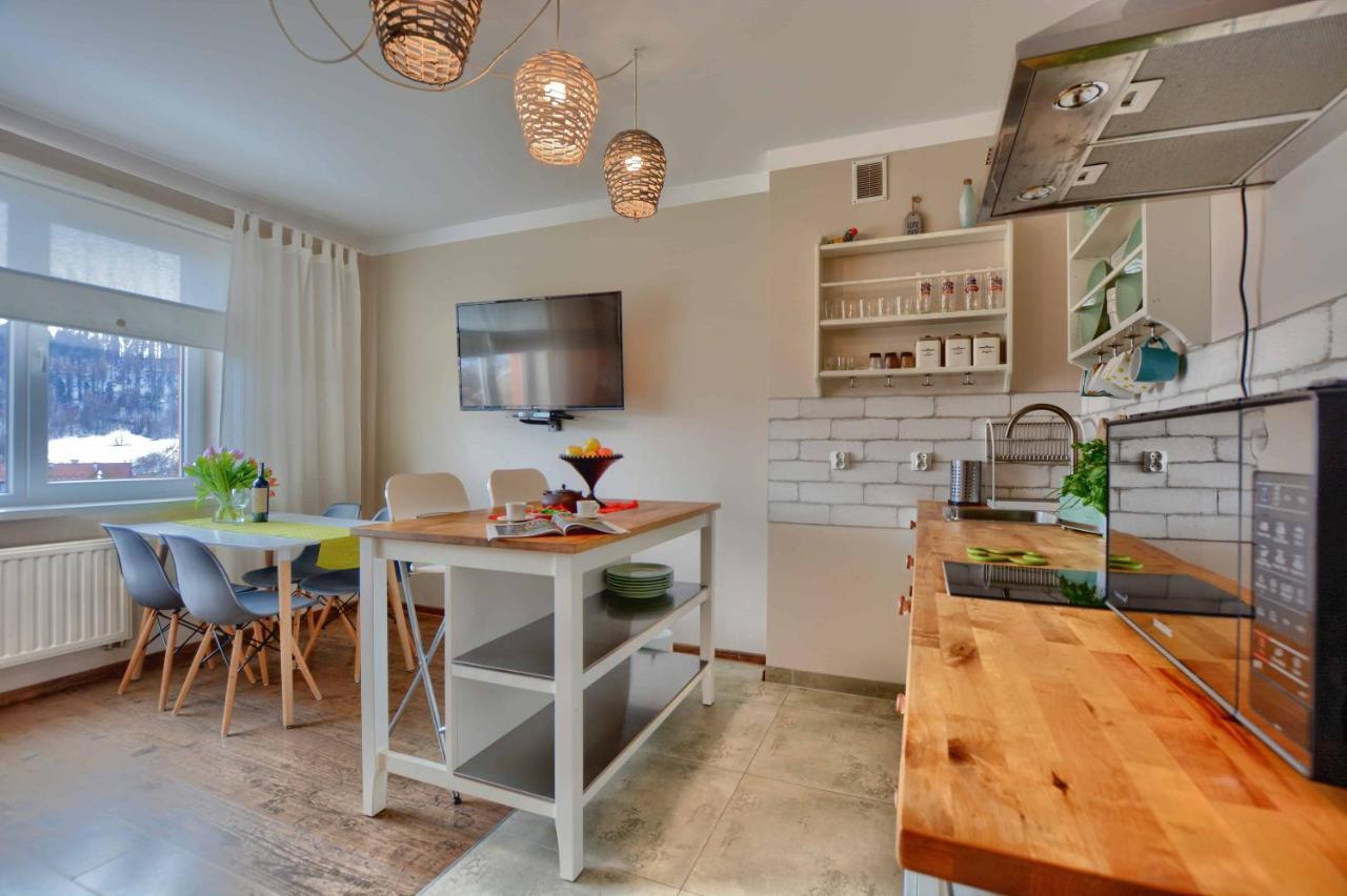 Apartament Zielona Mila Apartment Ustrzyki Dolne Ngoại thất bức ảnh
